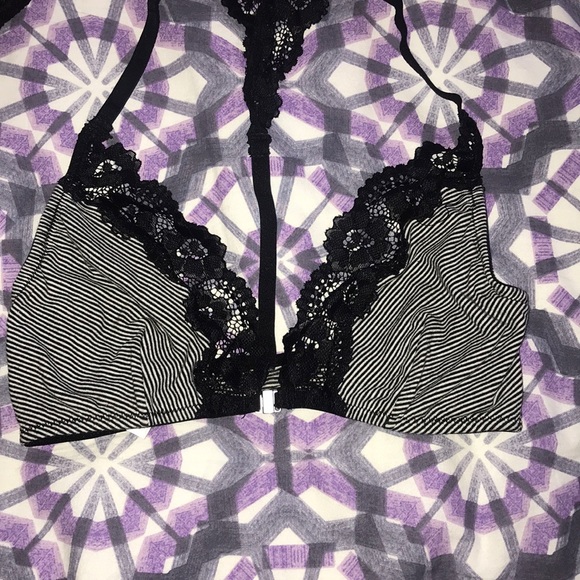 3 Bralettes - Picture 4 of 12